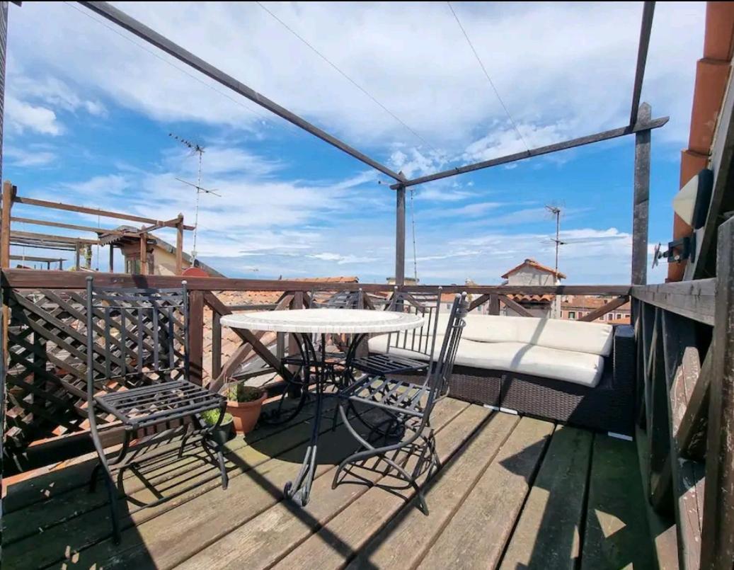 Biennale Terrace Apartment Venice Exterior photo